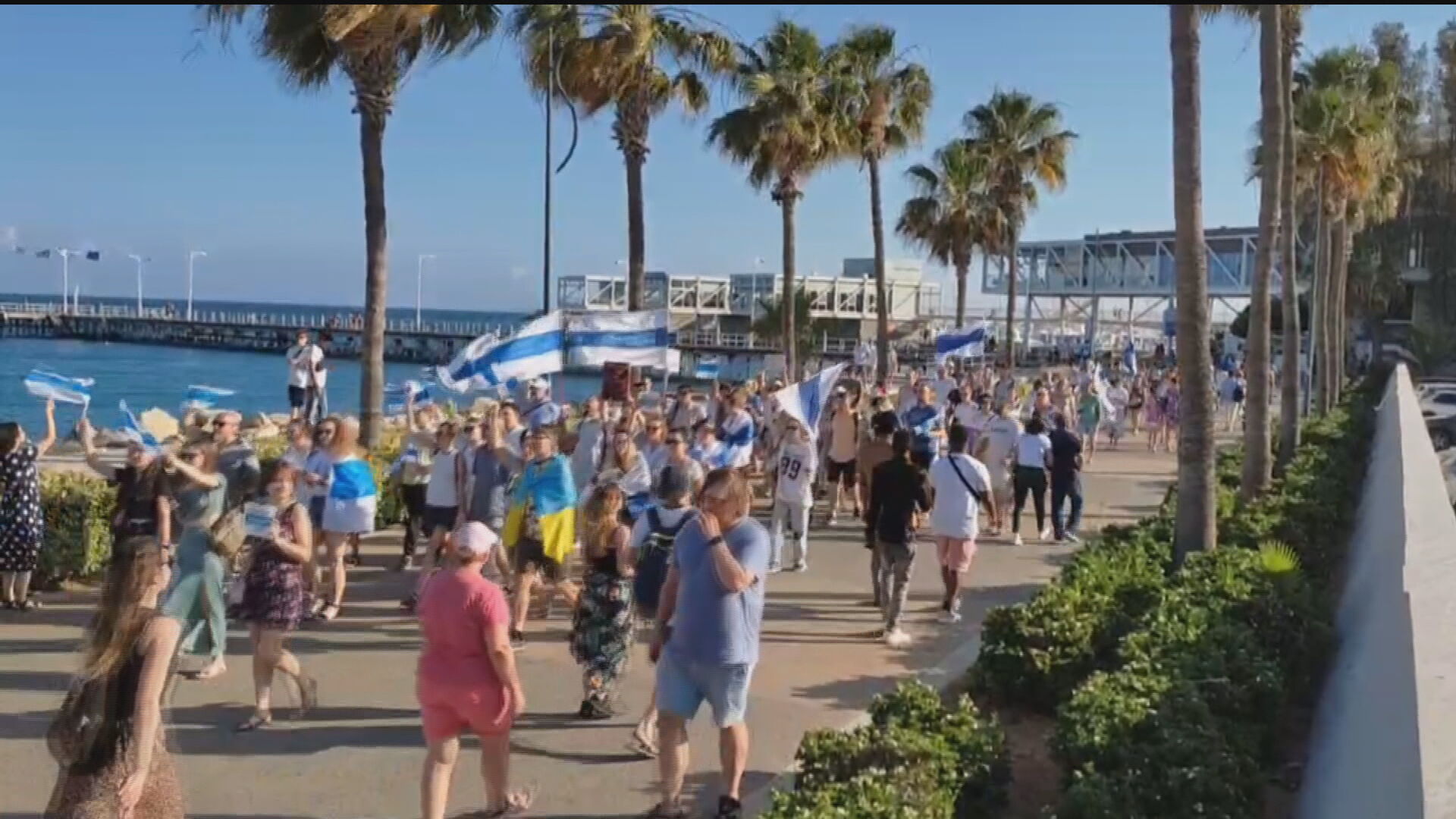 Αντιπολεμικές πορείες σε 34 χώρες: 300 διαδηλωτές και στην Κύπρο (ΒΙΝΤΕΟ)