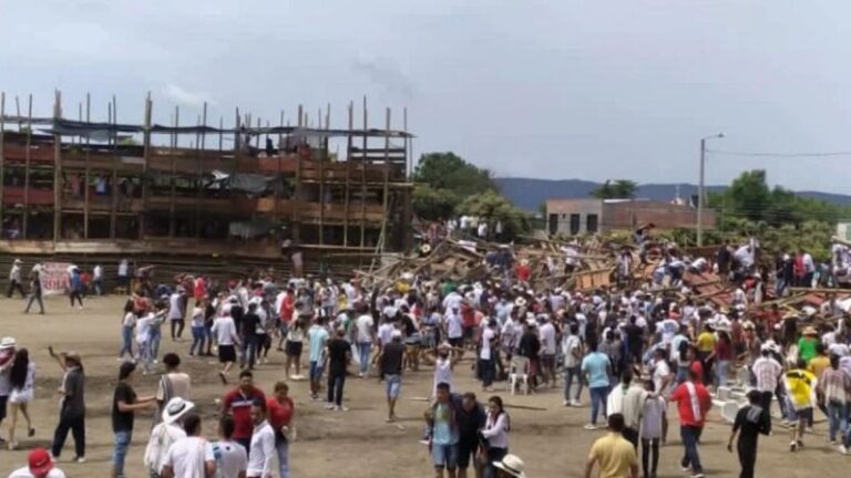 Τραγωδία στην Κολομβία: Τέσσερις νεκροί όταν κατέρρευσε εξέδρα σε ταυρομαχία