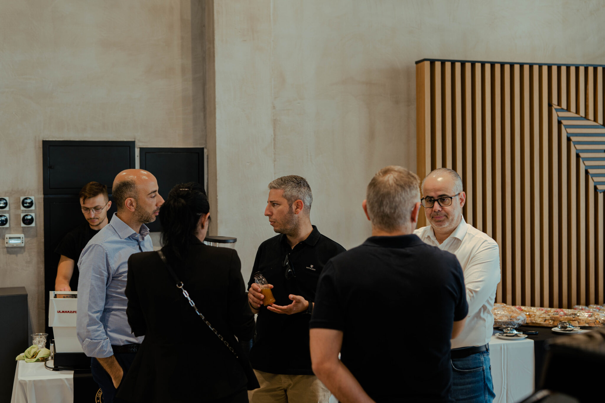 ​​​​​​​ Η Unicars άνοιξε τις πόρτες του μεγαλύτερου εκθεσιακού multi-brand χώρου