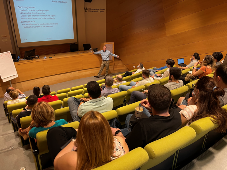 Δημόσια διάλεξη από τον Dr. Jeff Skinner: «Melding new tech-venture teams»