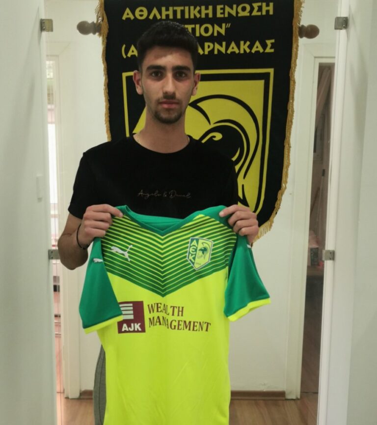 Επαγγελματικό συμβόλαιο και στον Καψή η ΑΕΚ
