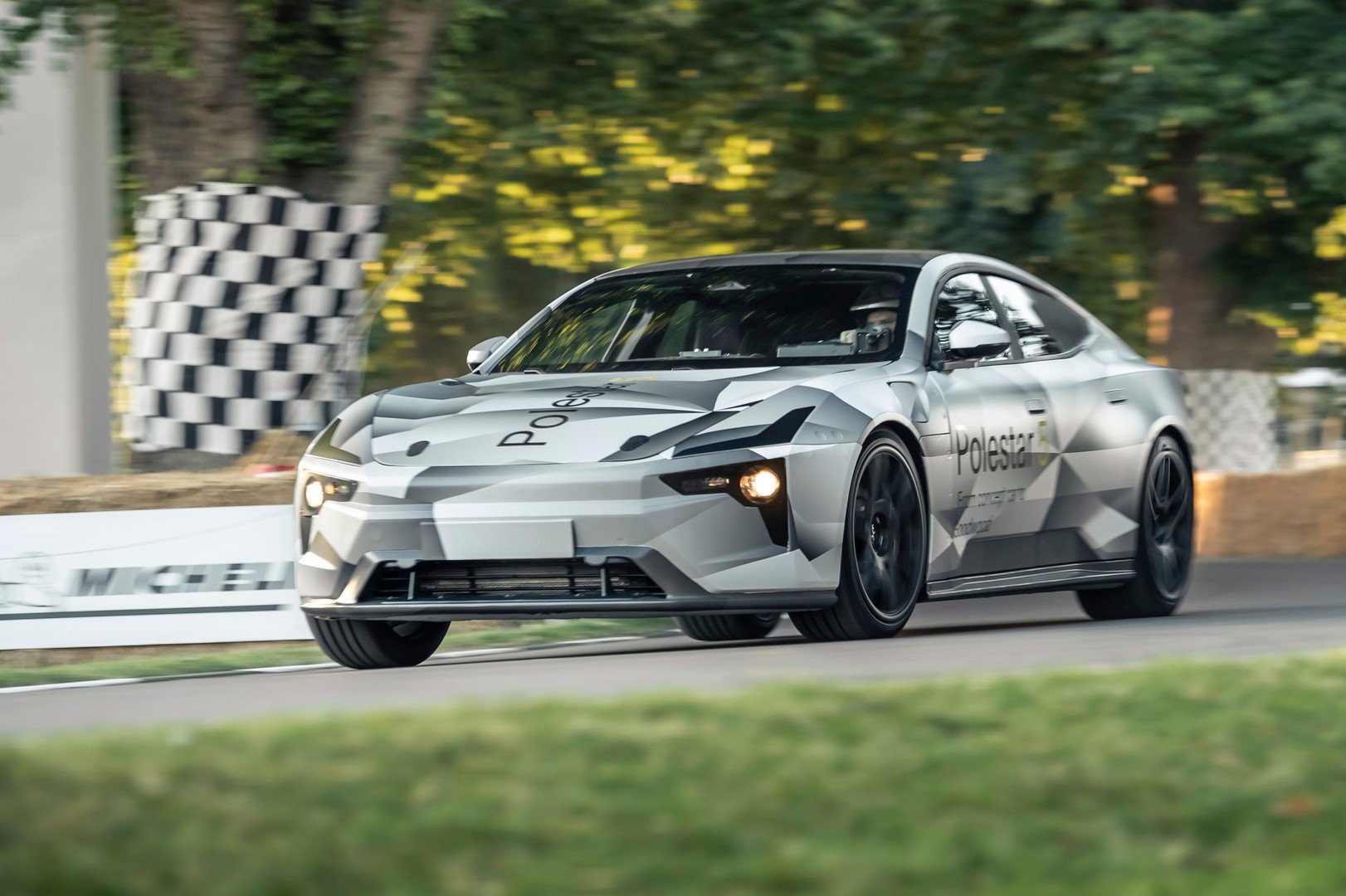 Αυτό είναι το ηλεκτρικό Polestar 5 των 884 ίππων