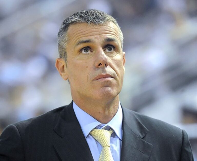 «Ένας Θρύλος στον Θρύλο»: Νέος προπονητής του ΑΠΟΕΛ ο Λευτέρης Σούμποτιτς