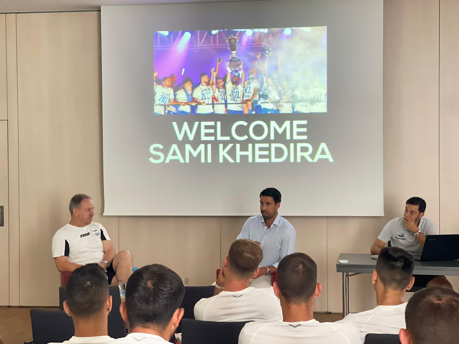 Στην Αυστρία με τον Απόλλωνα ο Κεντίρα, μίλησε σε Τσόρνιγκερ και ποδοσφαιριστές