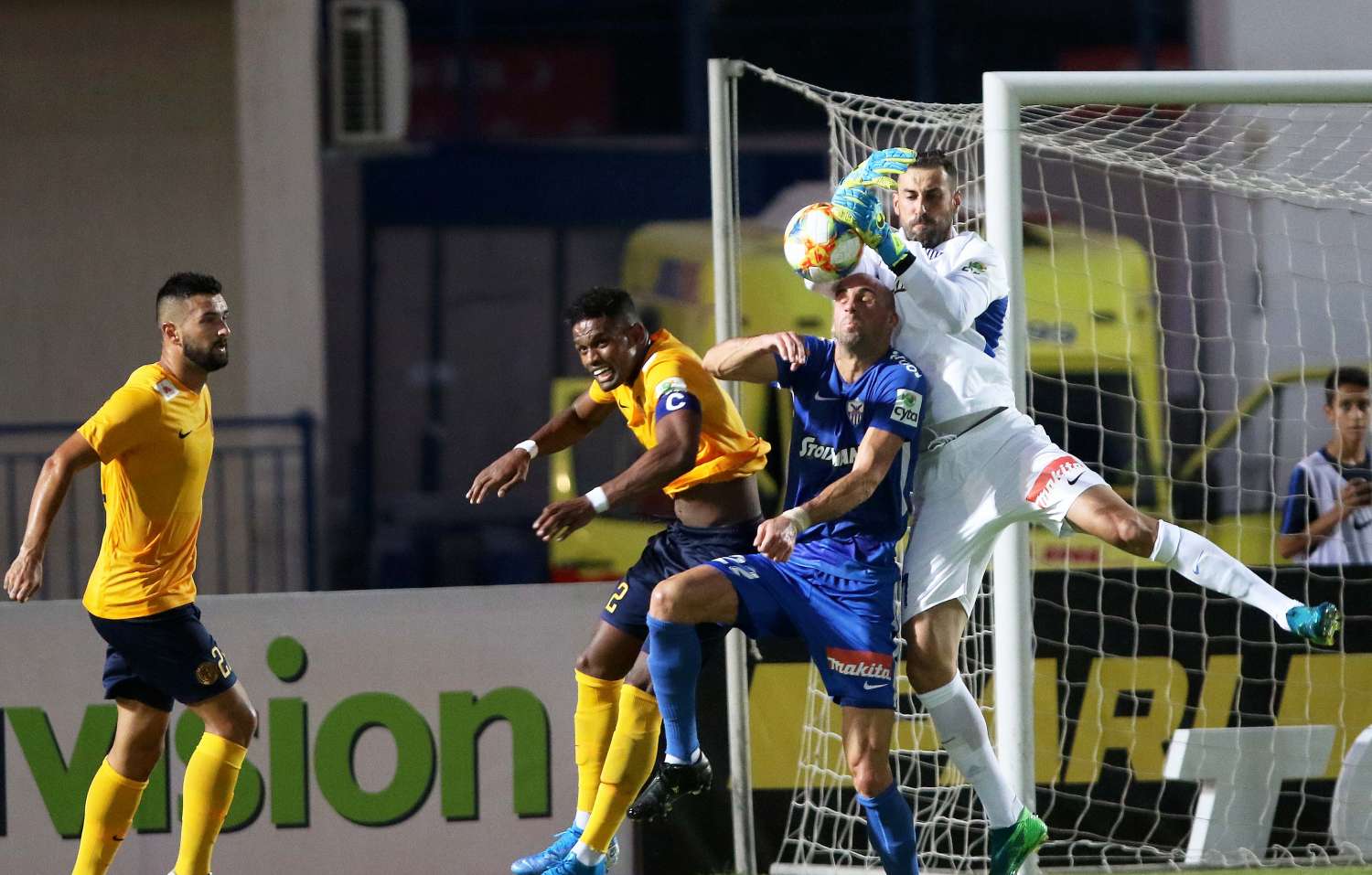 Τι κάνει στις τελευταίες δέκα πρεμιέρες η ΑΕΛ