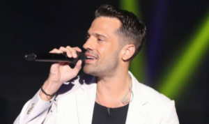 X-factor: Η εντυπωσιακή εμφάνιση του Κωνσταντίνου Αργυρού στον τελικό!