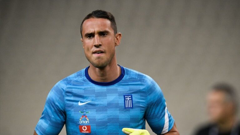 Η αποχώρηση του Σμάιχελ και ο Βλαχοδήμος που είναι η πρώτη επιλογή για τη Λέστερ