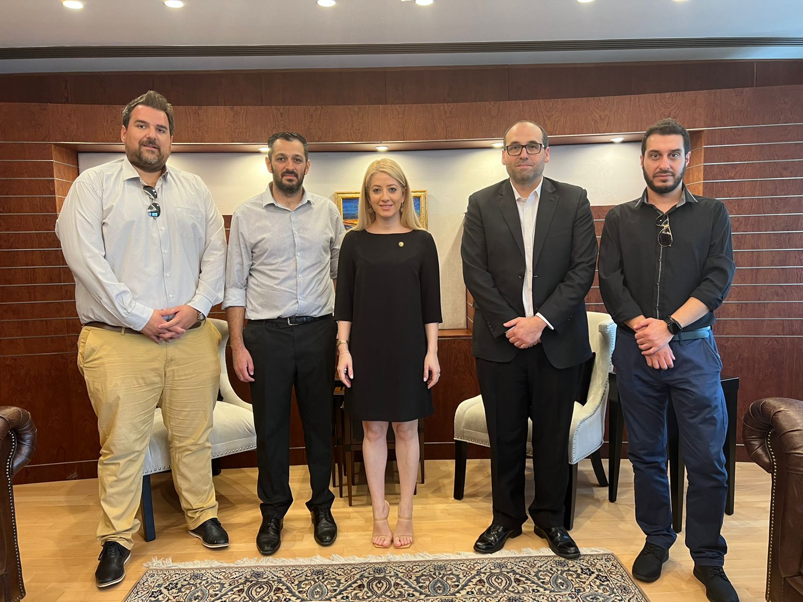 Με την Πρόεδρο της Βουλής συναντήθηκε αντιπροσωπεία της ΕΑΚ