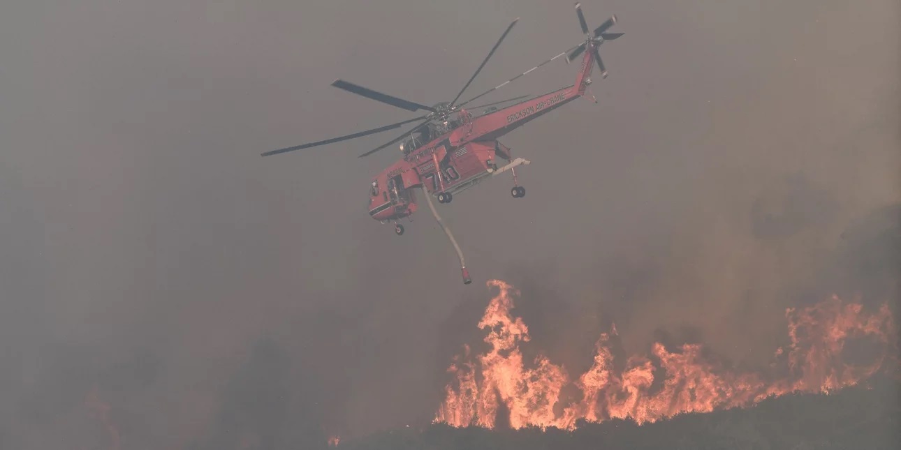 Νέα αναζωπύρωση της φωτιάς στο Ρέθυμνο, εκκενώνονται οικίες