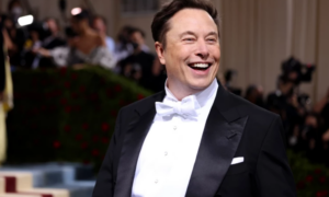 Elon Musk: Απέκτησε δίδυμα με υπάλληλό του,ενώ περίμενε παιδί με τη σύντροφό του