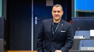 Νέα παιδογκολογική μονάδα σχεδιάζει ο Λουκάς Φουρλάς (ΒΙΝΤΕΟ)