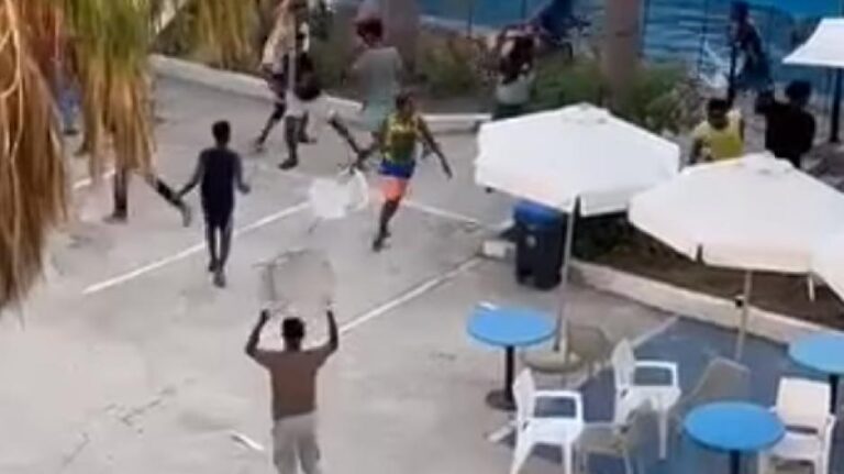 Ένταση στο ξενοδοχείο των ασυνόδευτων μεταναστών, έδιωξαν λειτουργούς των ΥΚΕ