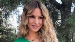 Κωνσταντίνα Ευριπίδου: Μας έδωσε μια γεύση από την γκαρνταρόμπα της