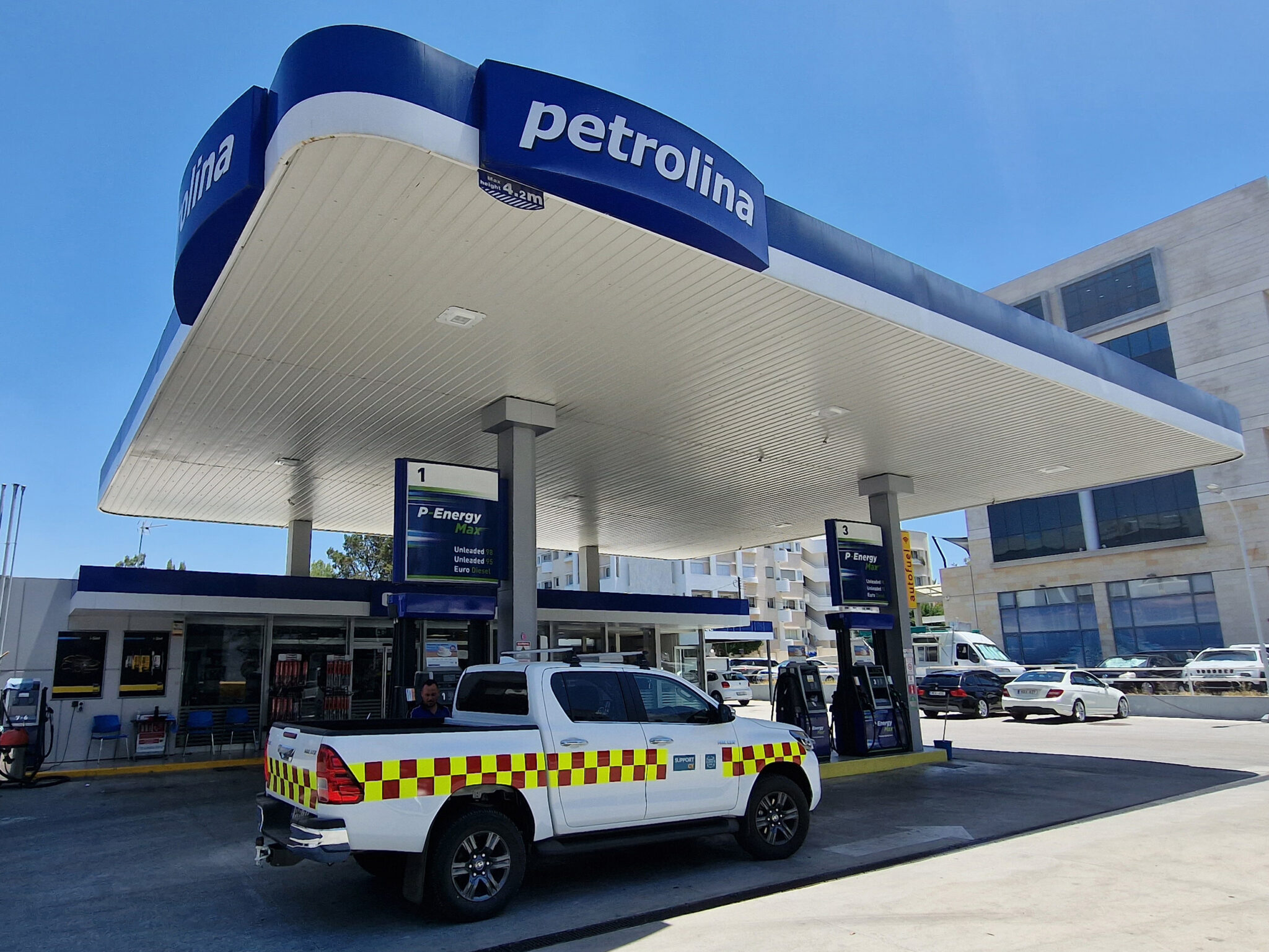 H Τράπεζα Κύπρου και η Πετρολίνα ενισχύουν τις προσπάθειες πρόληψης πυρκαγιών