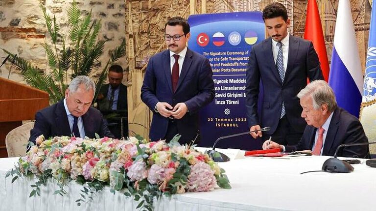 "Αγκάθια" και θολά σημεία: Μετέωρη η συμφωνία για τα σιτηρά (ΒΙΝΤΕΟ)