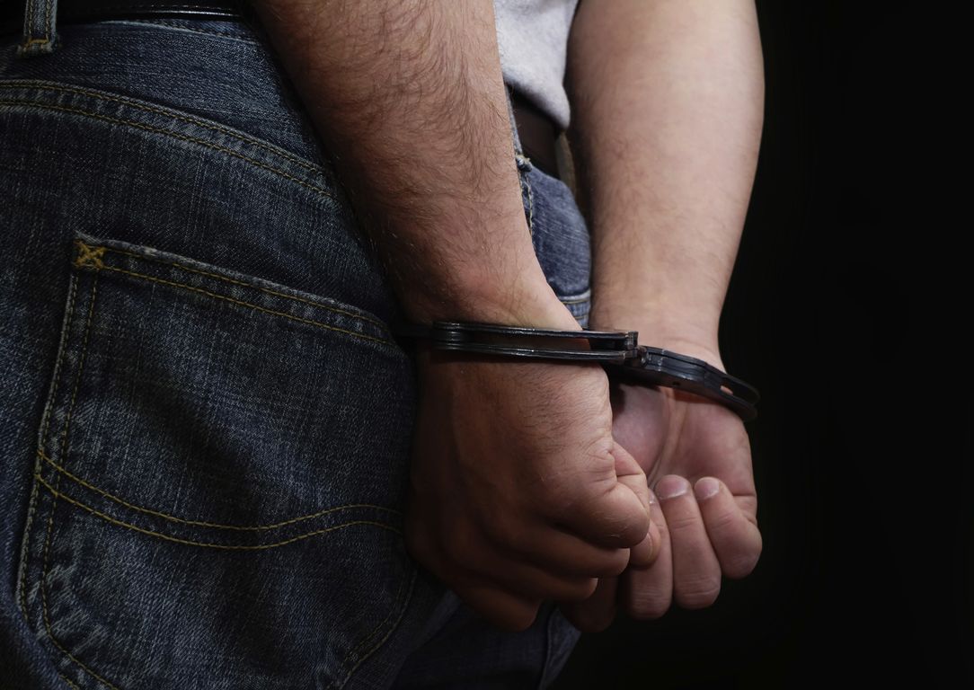 Σύλληψη δυο προσώπων για απάτη και απόσπαση 15,000 ευρώ