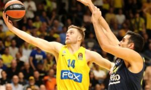 Πρώτος στόχος ο Γουόλτερς