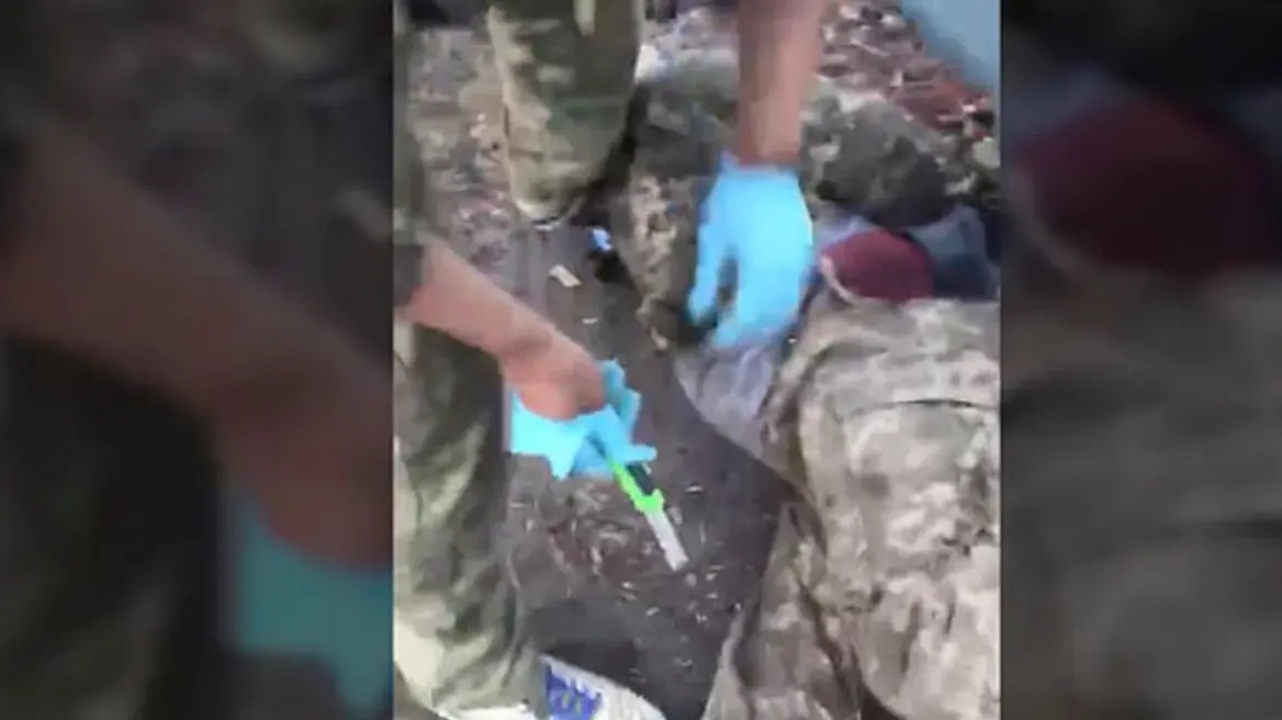 Φρίκη από βίντεο που φαίνεται να δείχνει Ρώσο στρατιώτη να ευνουχίζει Ουκρανό