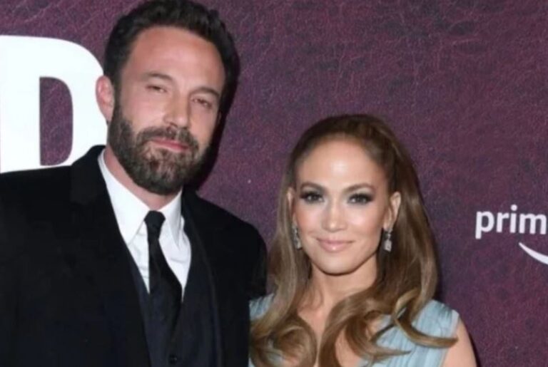 Ben Affleck: Στο νοσοκομείο η μητέρα του λίγο πριν τον εορτασμό του γάμου του