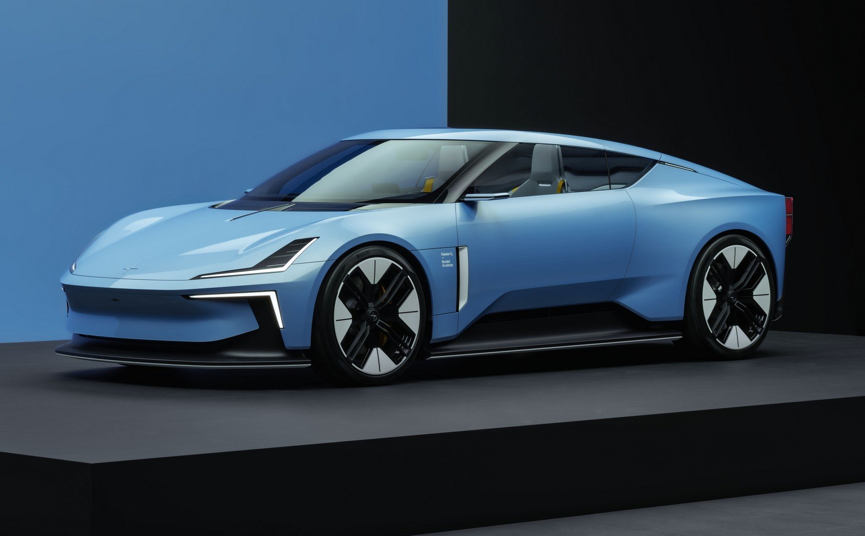 To ηλεκτρικό Polestar 6 των 844 ίππων μπαίνει στην παραγωγή