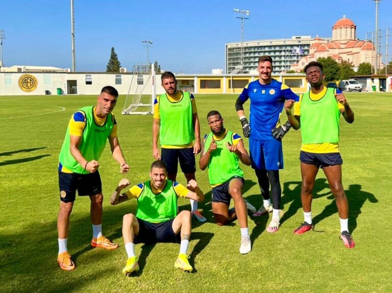 Μετρούν… αντίστροφα για την πρεμιέρα στην ΑΕΛ