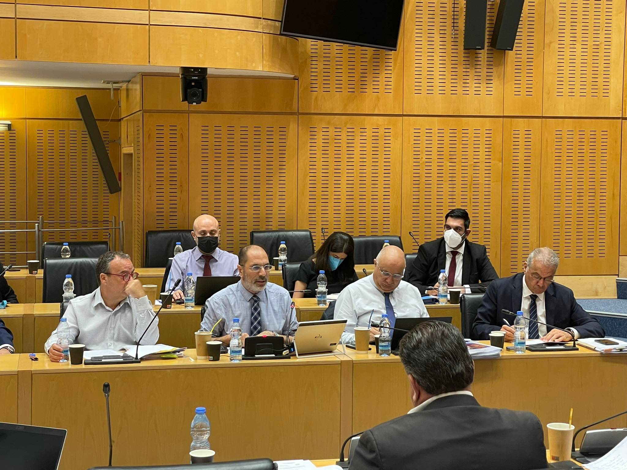 Χρυσά Διαβατήρια: Κόντρα με … Άρωμα Προεδρικών εκλογών