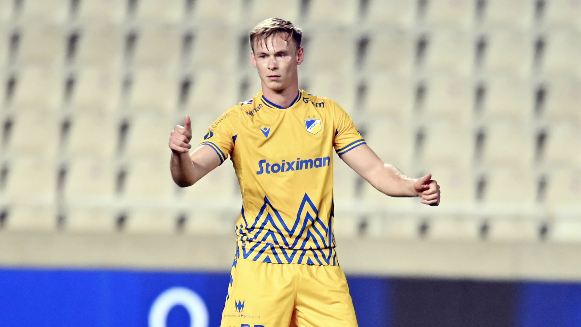 Δανείζει Έσελινκ στον Ολυμπιακό ο ΑΠΟΕΛ