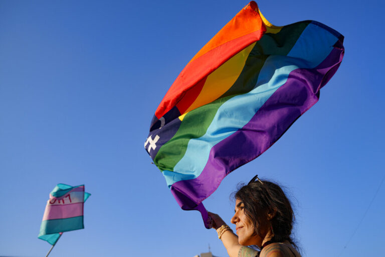 Ιαπωνικό δικαστήριο αρνήθηκε να αναγνωρίσει διεμφυλική γυναίκα ως γονέα παιδιού