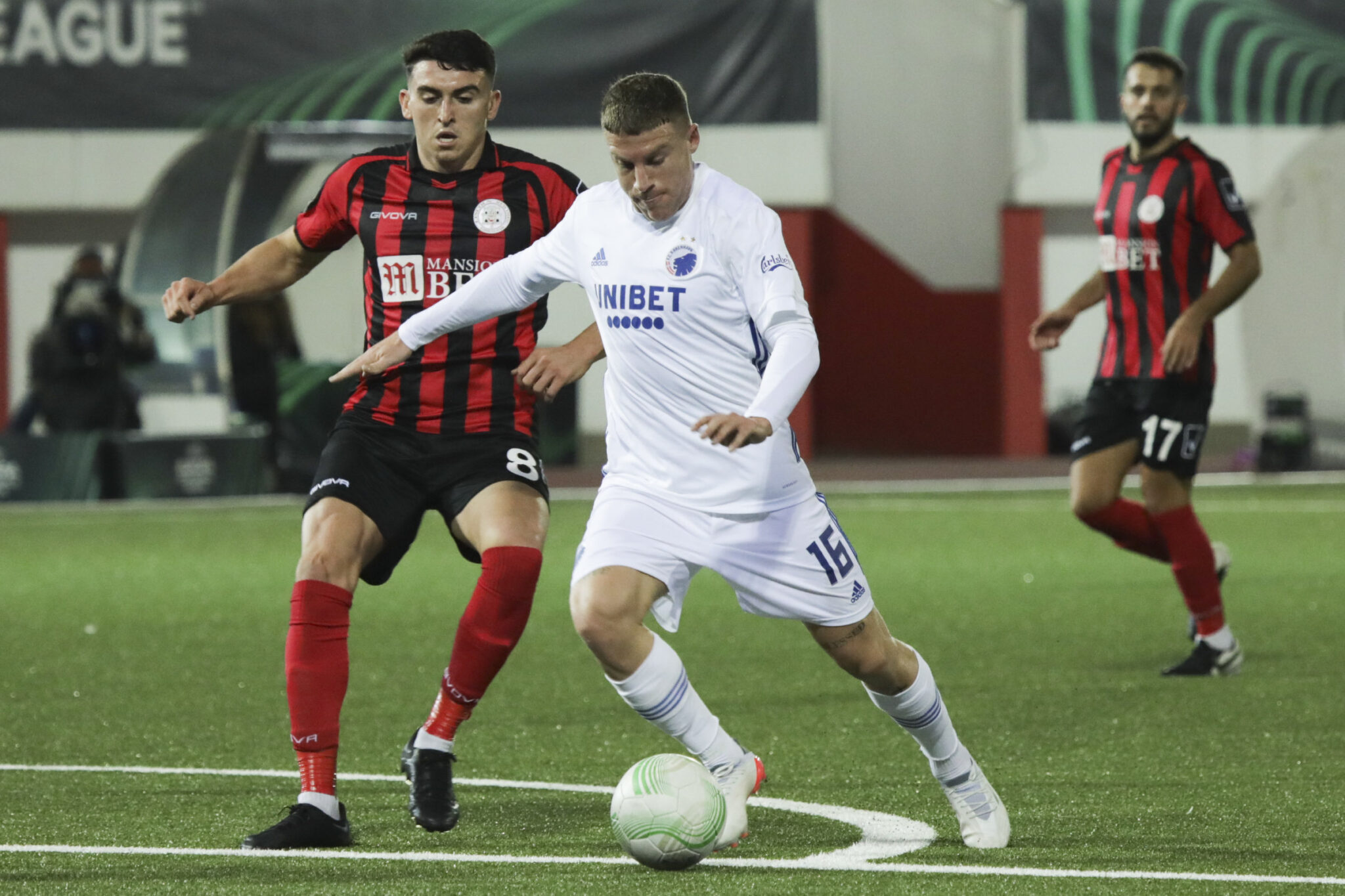 Τελειώνει του Μπιέλ, ακολουθούν Καβαλέιρο και οι επόμενοι στον Ολυμπιακό