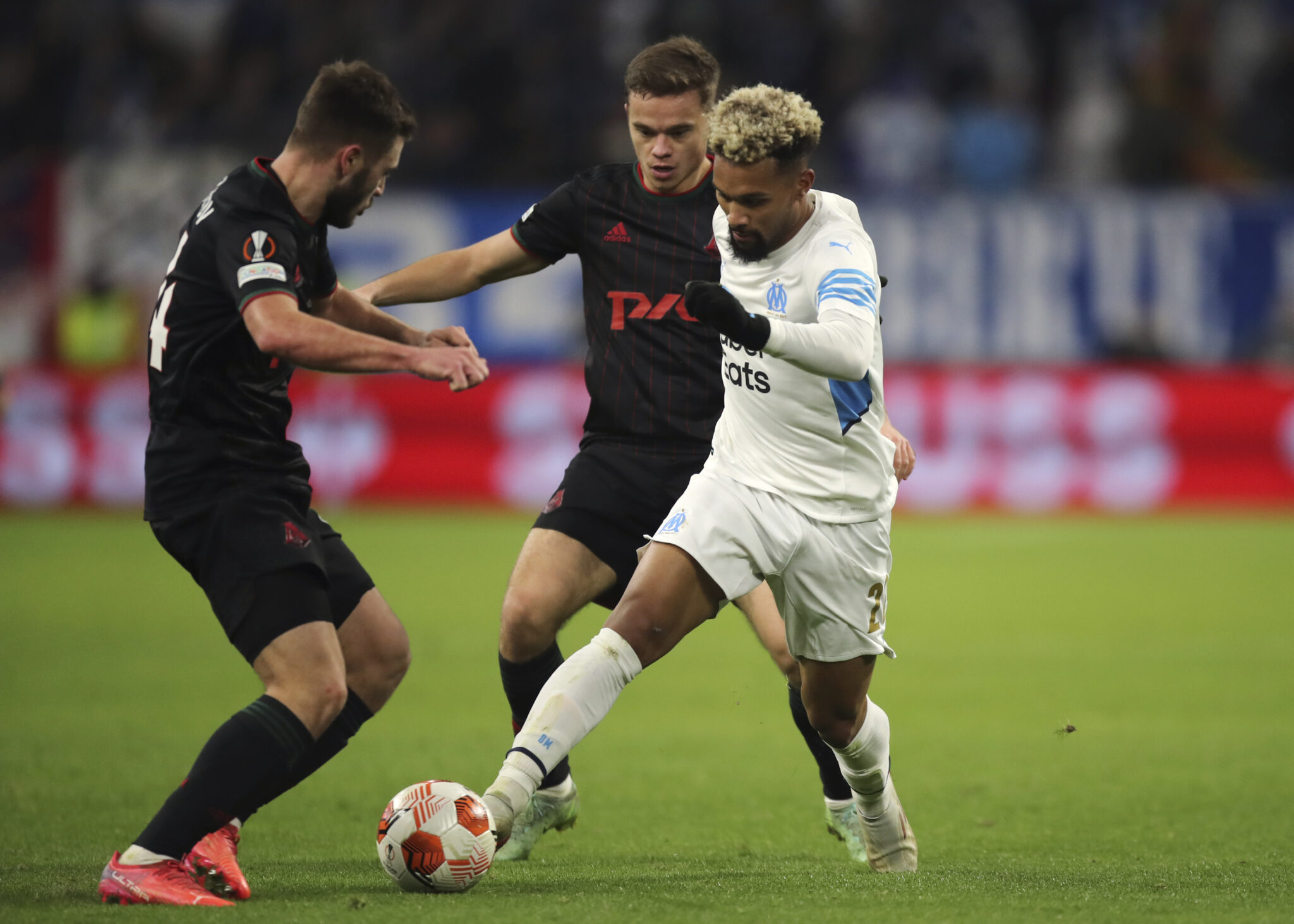 Κορυφώνονται οι επαφές Ολυμπιακού για Ντε Λα Φουέντε και Φουρνιέ