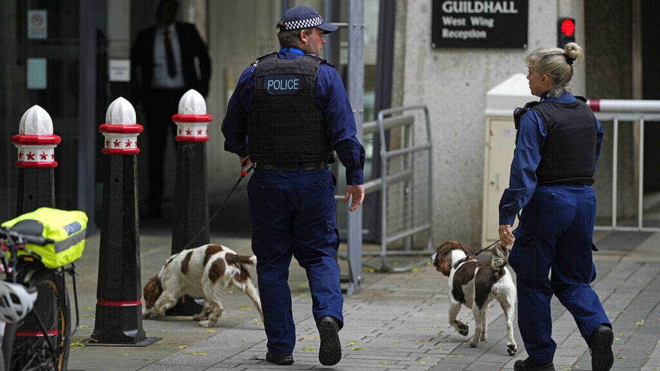 Αγγλία: 650 παιδιά υπέστησαν σωματικό έλεγχο γυμνά σε δύο χρόνια