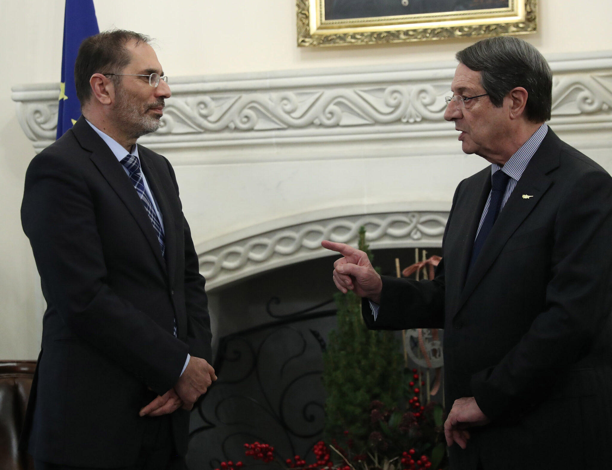 Βιογραφικά πολιτογραφηθέντων για όλα τα γούστα, στην έκθεση του Γενικού Ελεγκτή