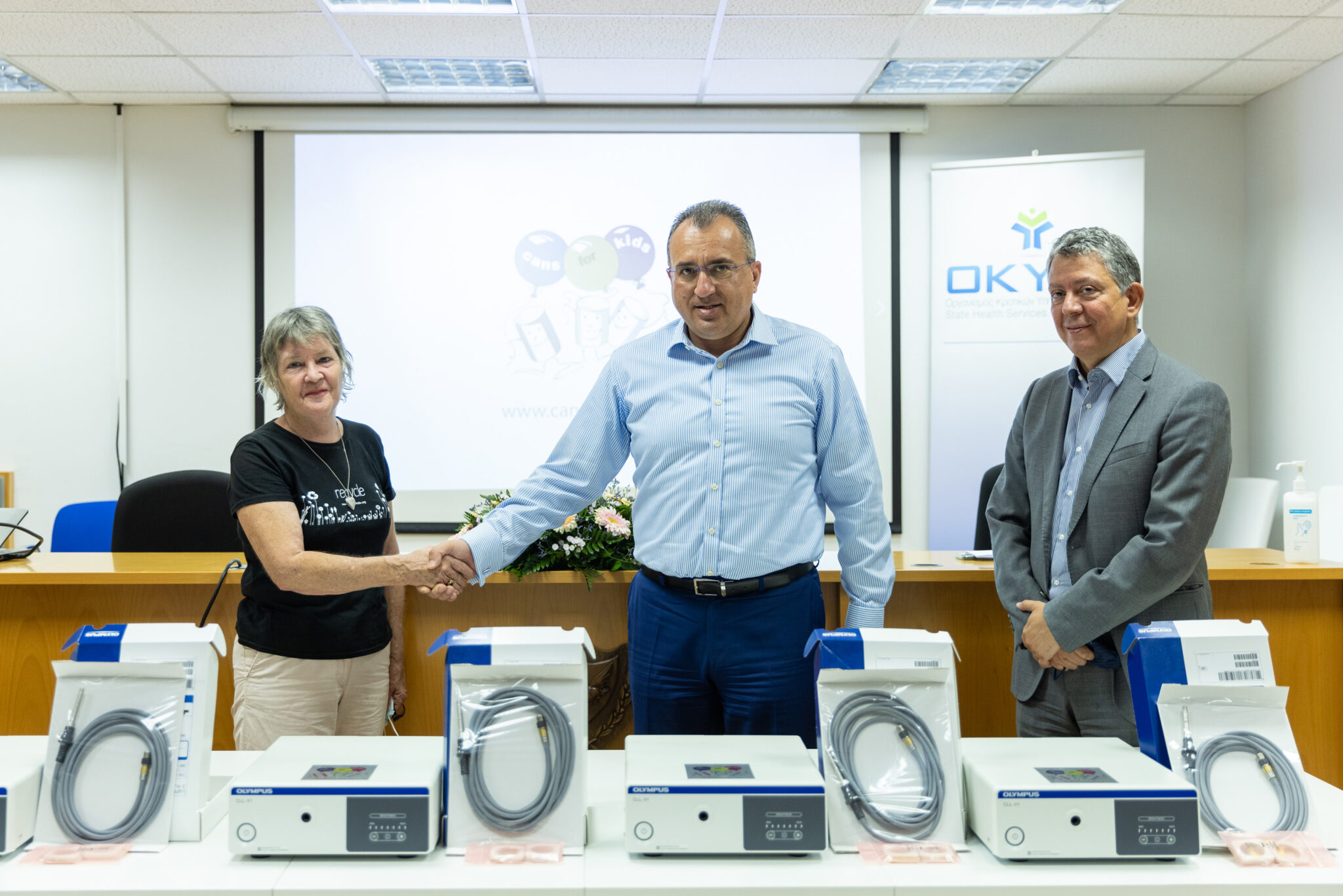 Με τέσσερα διαφανοσκόπια ενισχύονται οι παιδιατρικοί θαλάμοι