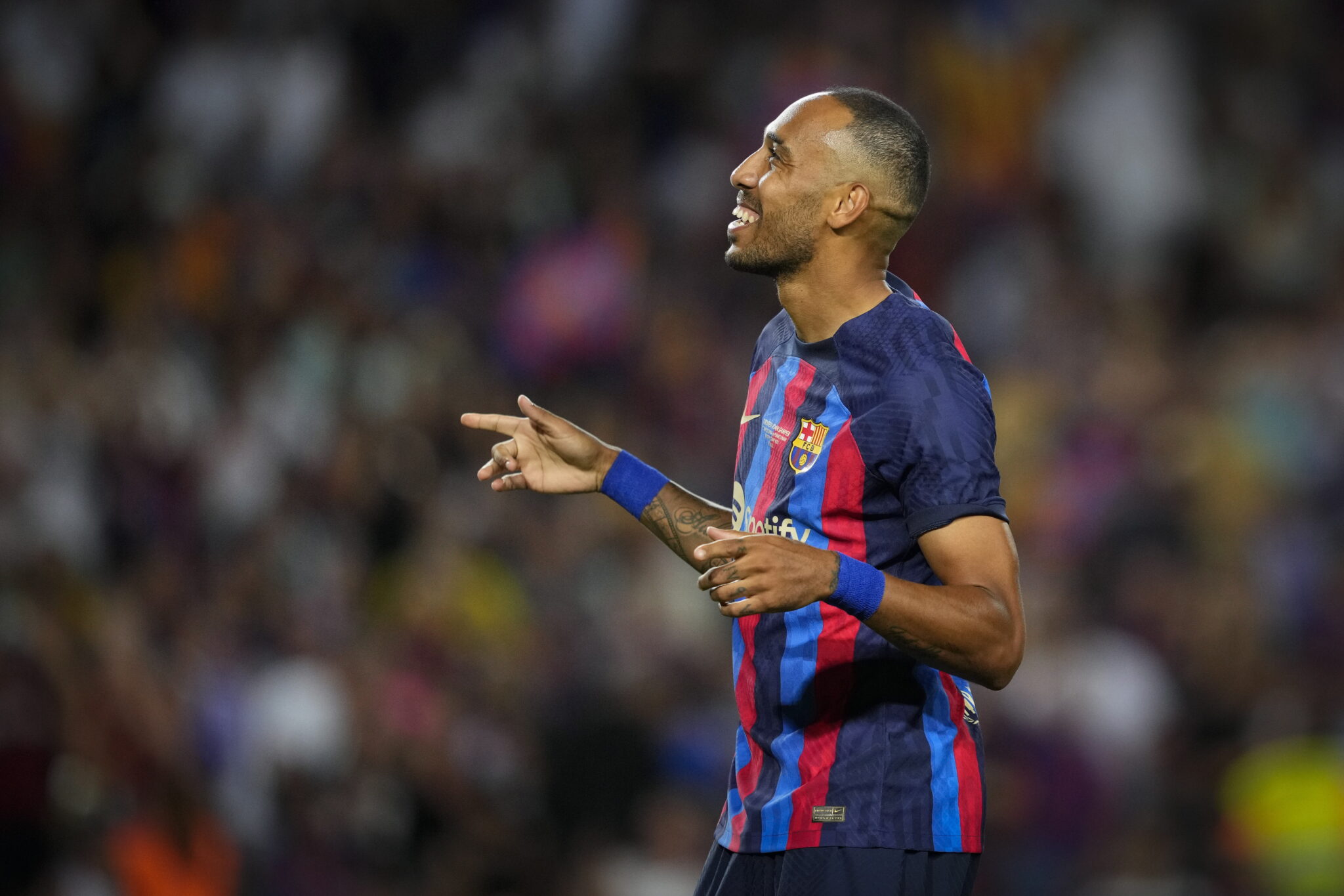 Νύχτα τρόμου για Ομπαμεγιάνγκ: Έπεσε θύμα ένοπλης ληστείας και ξυλοδαρμού