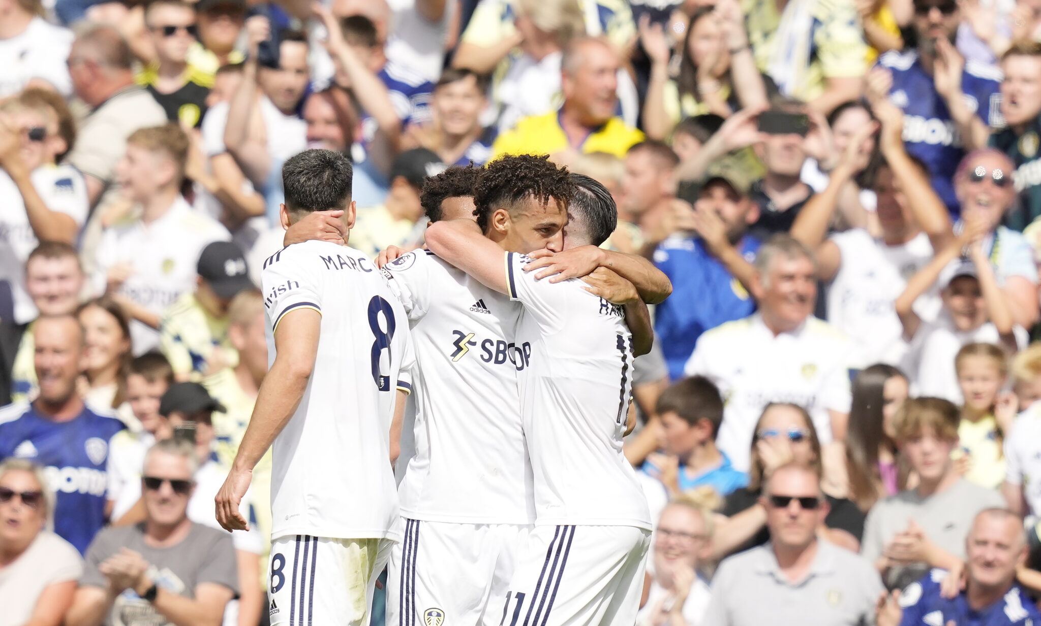 Ξεγυρισμένη τριάρα της Λιντς στην Τσέλσι, συνεχίζει χωρίς βαθμό η Γουέστ Χαμ