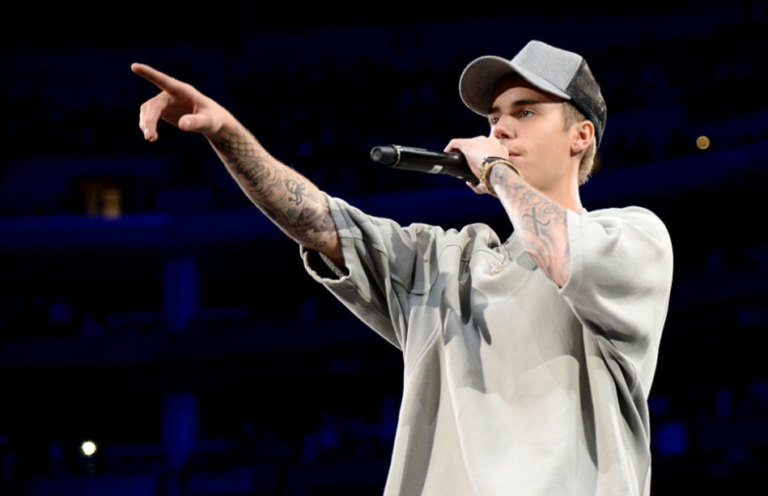 Justin Bieber: Συγκινεί με τα λόγια του μετά την παράλυση του προσώπου του