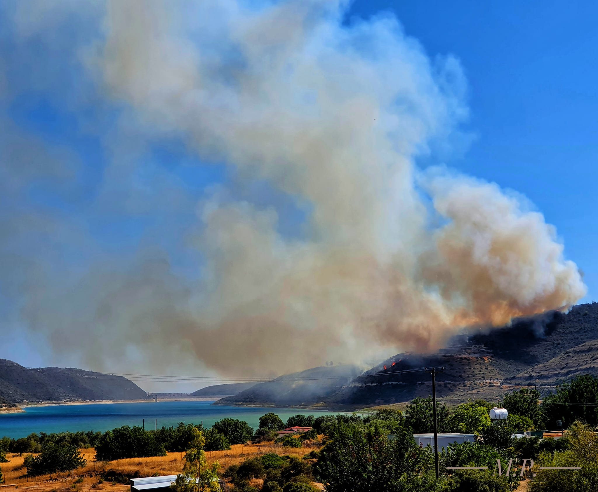 Διαχειρίσιμη η πυρκαγιά στην περιοχή Άλασσας (ΦΩΤΟ & VIDEO)
