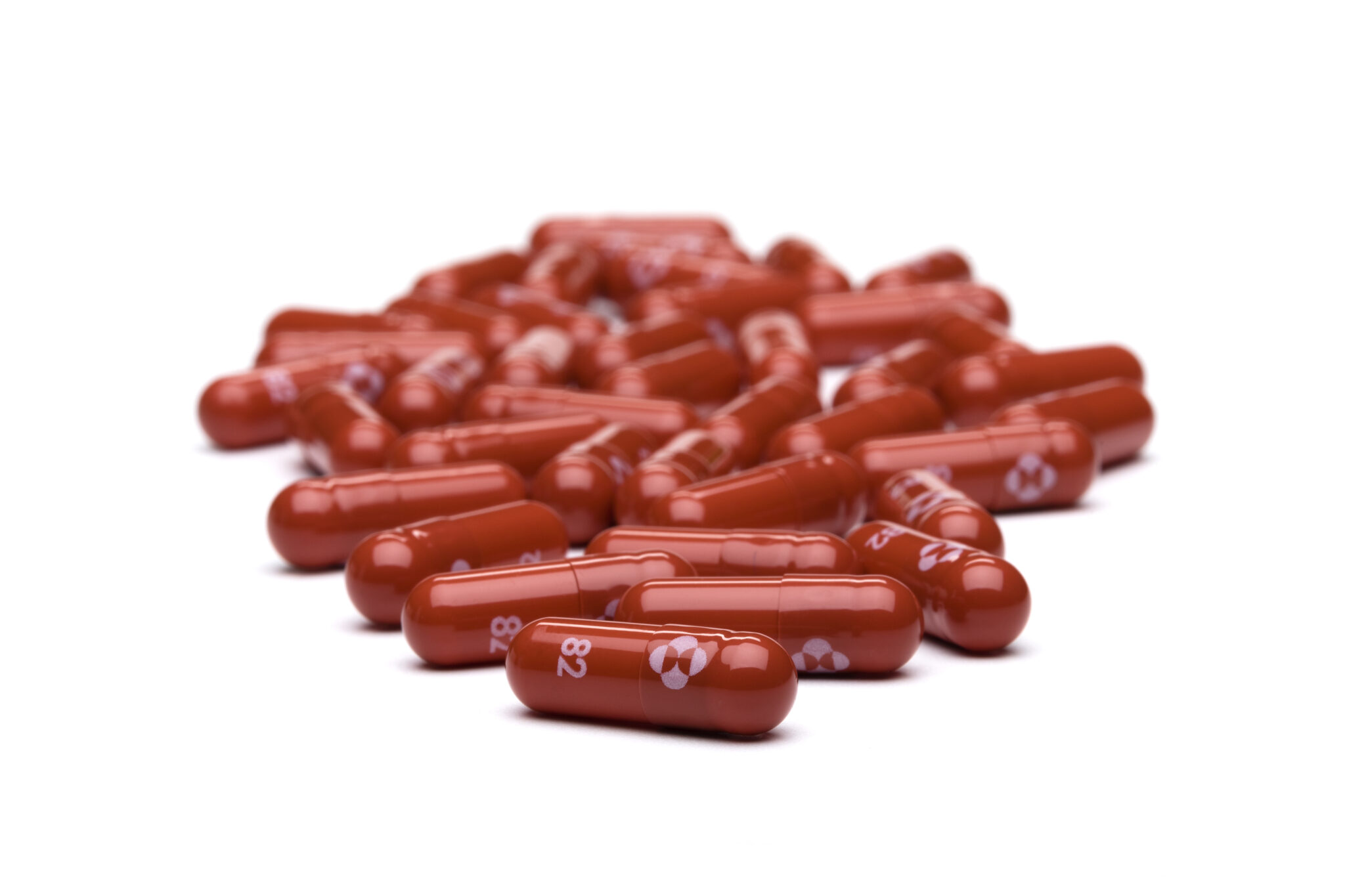 Έρευνα: Η αντιιική θεραπεία Lagevrio μειώνει τη θνητότητα