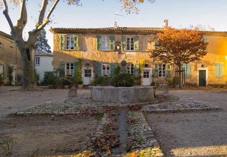 Δεκάδες σιντριβάνια έκλεισαν σε μεσαιωνική γαλλική πόλη εξαιτίας της ξηρασίας