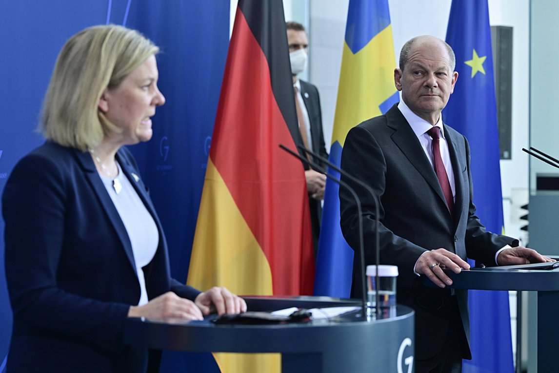 Σόλτς και Άντερσον: Ιστορική η απόφαση ένταξης Σουηδίας και Φινλανδίας στο ΝΑΤΟ