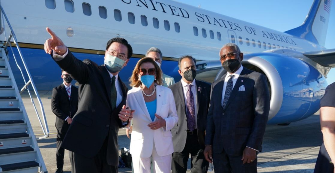 Πελόζι: Η Κίνα δεν μπορεί να εμποδίσει ξένους ηγέτες να ταξιδέψουν στην Ταϊβάν