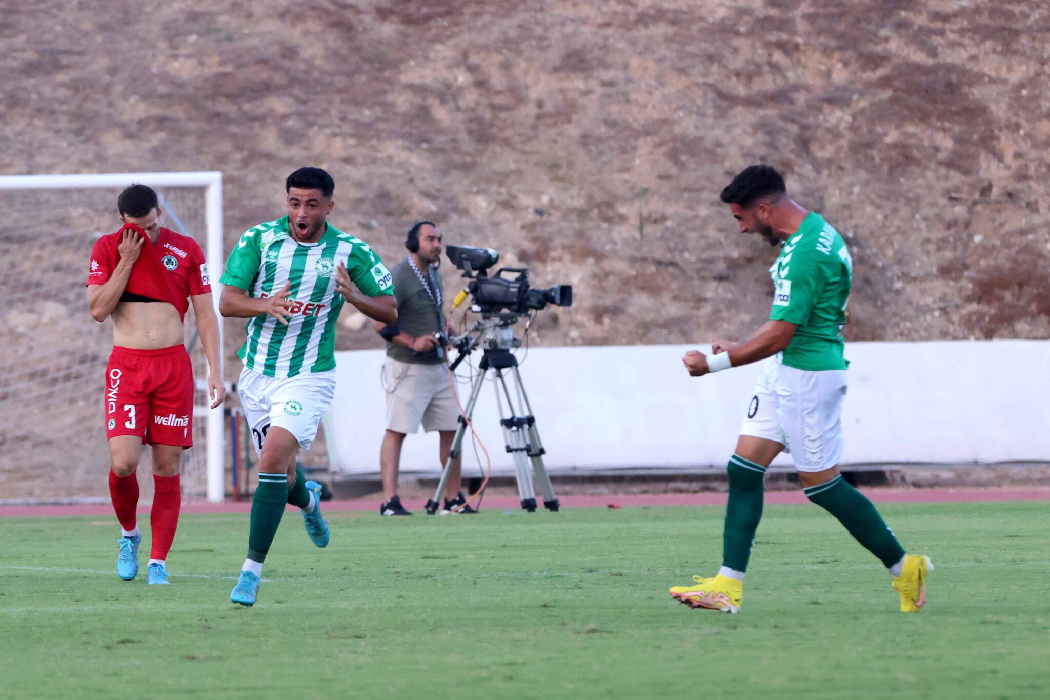 Πρεμιέρα με συγκινήσεις κι εκπλήξεις