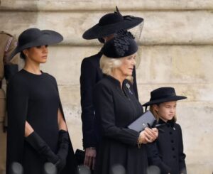 H στιγμή ανάμεσα στην Μέγκαν Μαρκλ και τηνπριγκίπισσα Σάρλοτ έγινε viral