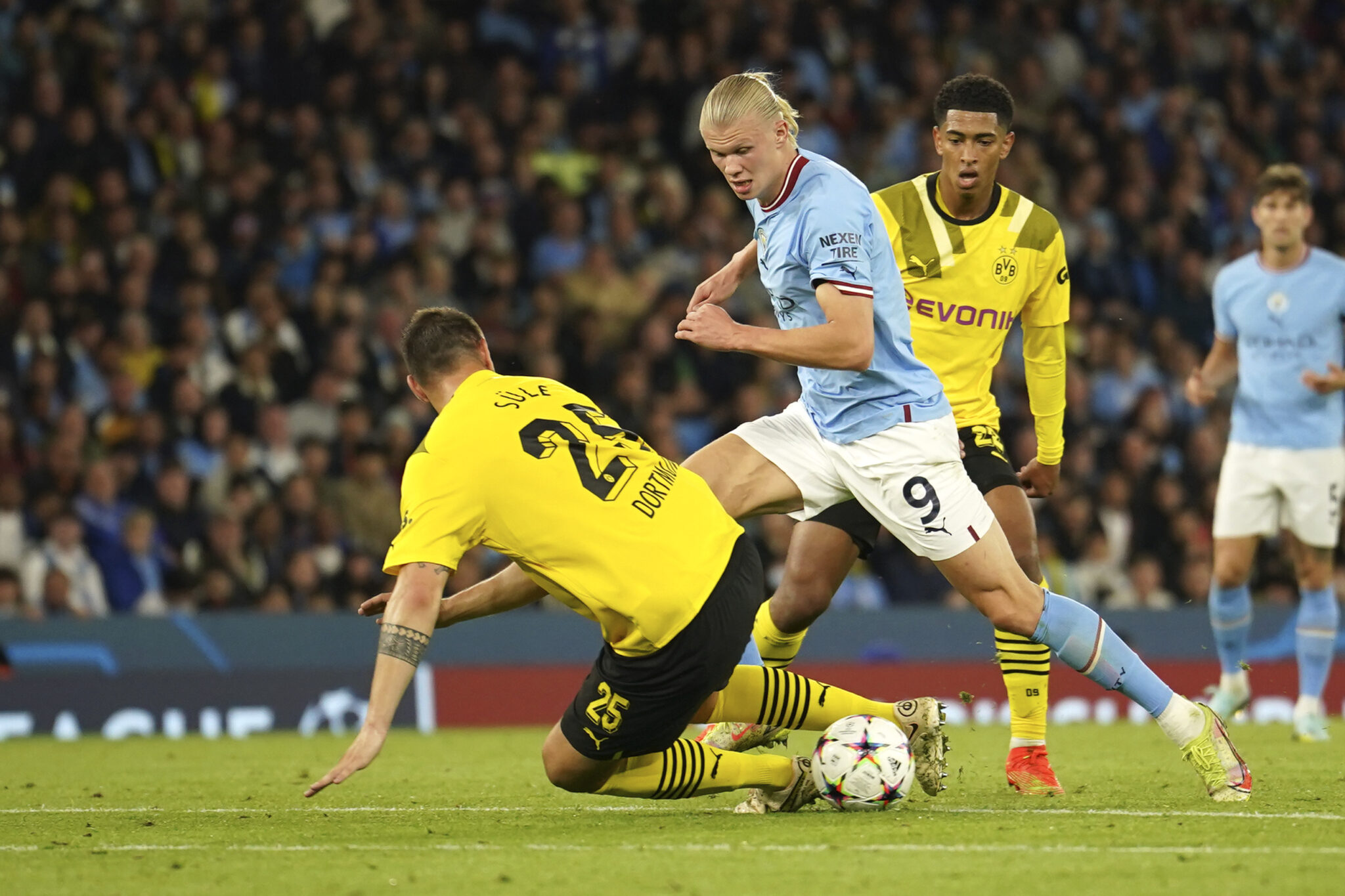 Champions League: Πλήγωσε την… πρώην ο Χάαλαντ, «άλωσε» το Τορίνο η Μπενφίκα