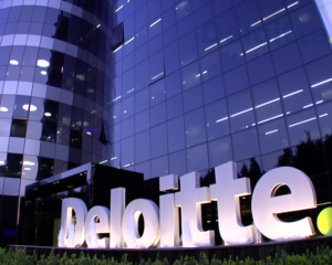 Η Deloitte ανακοινώνει έσοδα-ρεκόρ $59.3 δις παγκοσμίως
