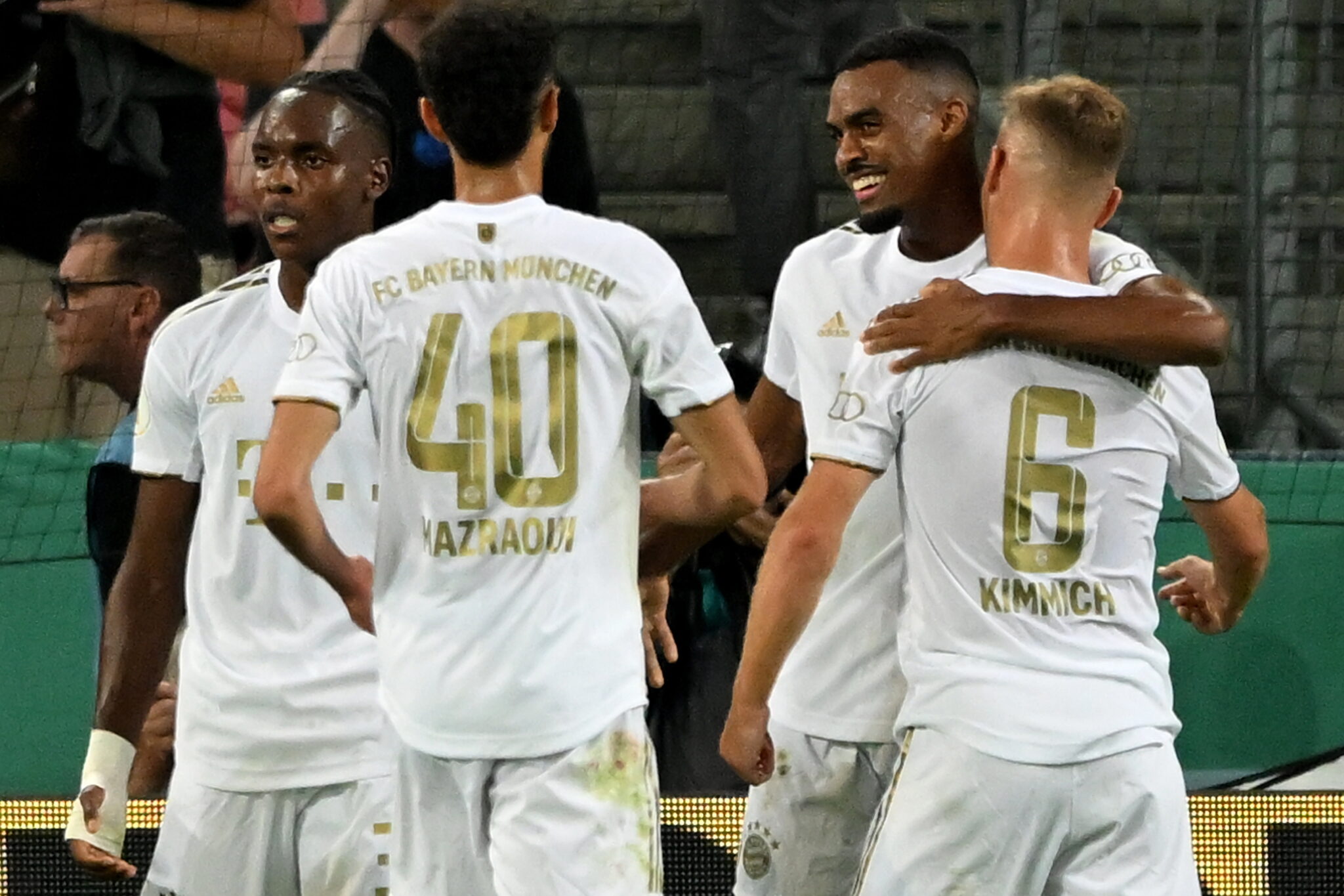 Οι… νέοι «καθάρισαν» την πρόκριση για τη Μπάγερν