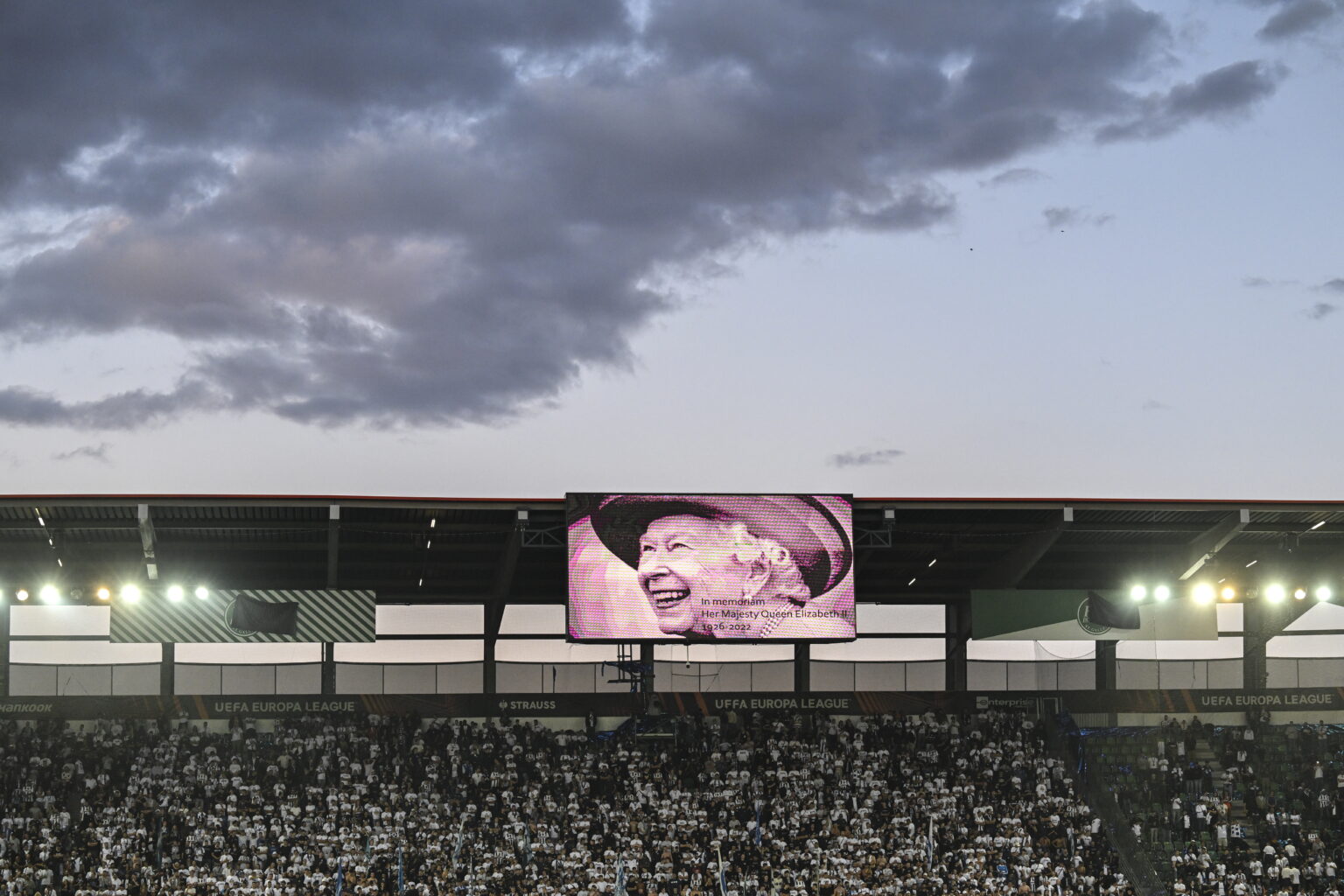 Αναβλήθηκε το Άρσεναλ-Αϊντχόφεν, για την κηδεία της βασίλισσας Ελισάβετ