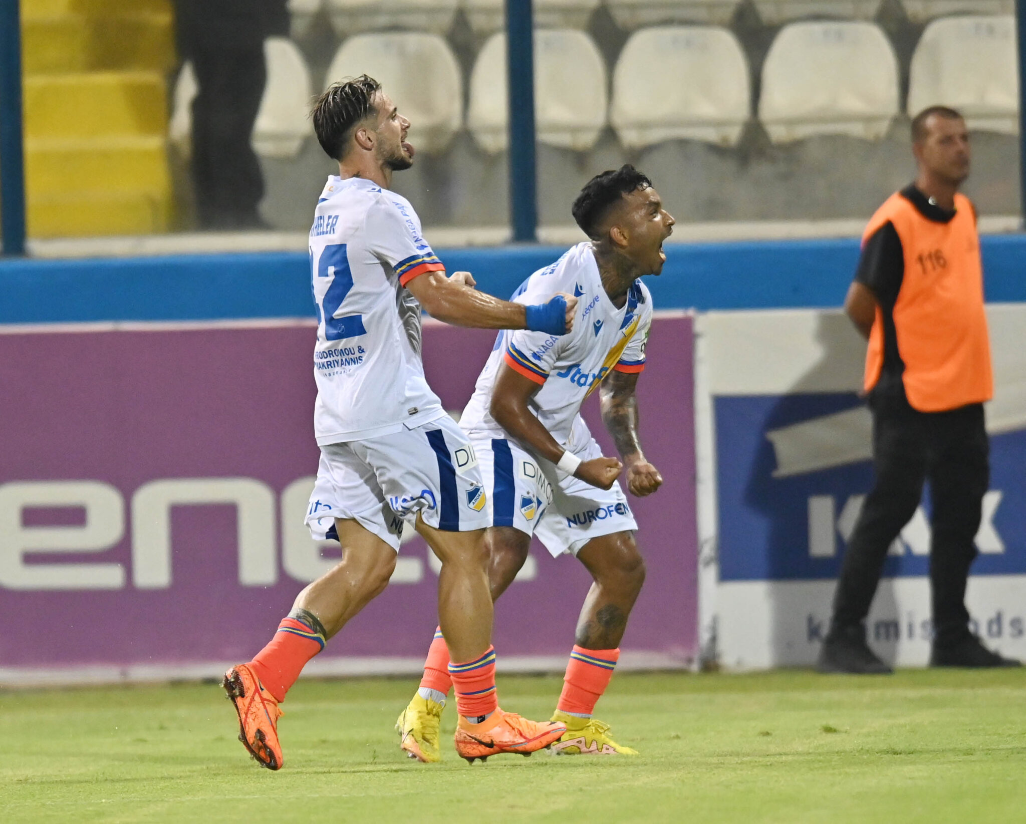 «Ξέρανε» τη Ανόρθωση και… έφυγε με το «διπλό» ο ΑΠΟΕΛ (ΒΙΝΤΕΟ)