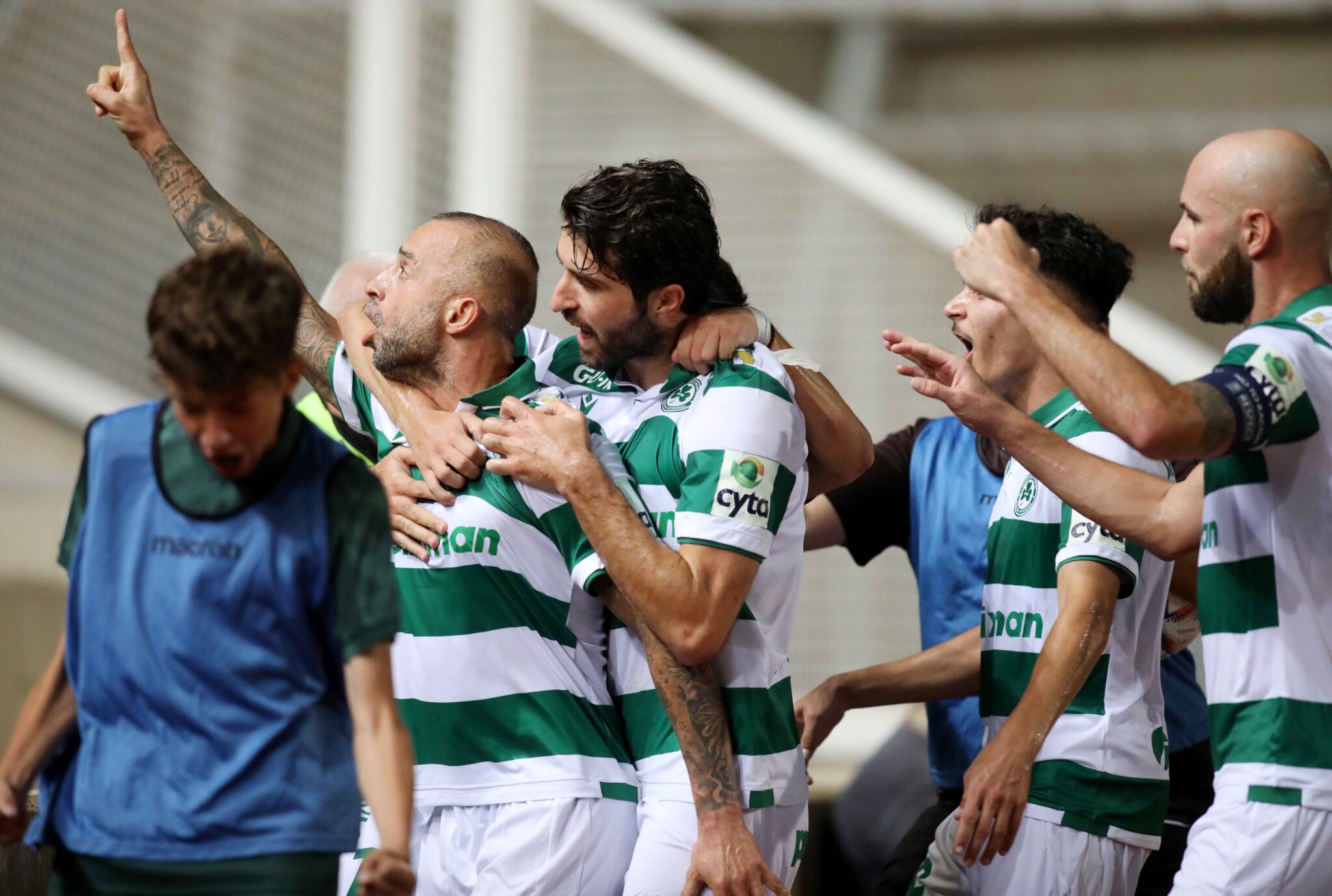 «Ξέρανε» την ΑΕΚ στη… ματσάρα και πήρε την πρώτη της νίκη η Ομόνοια (ΒΙΝΤΕΟ)