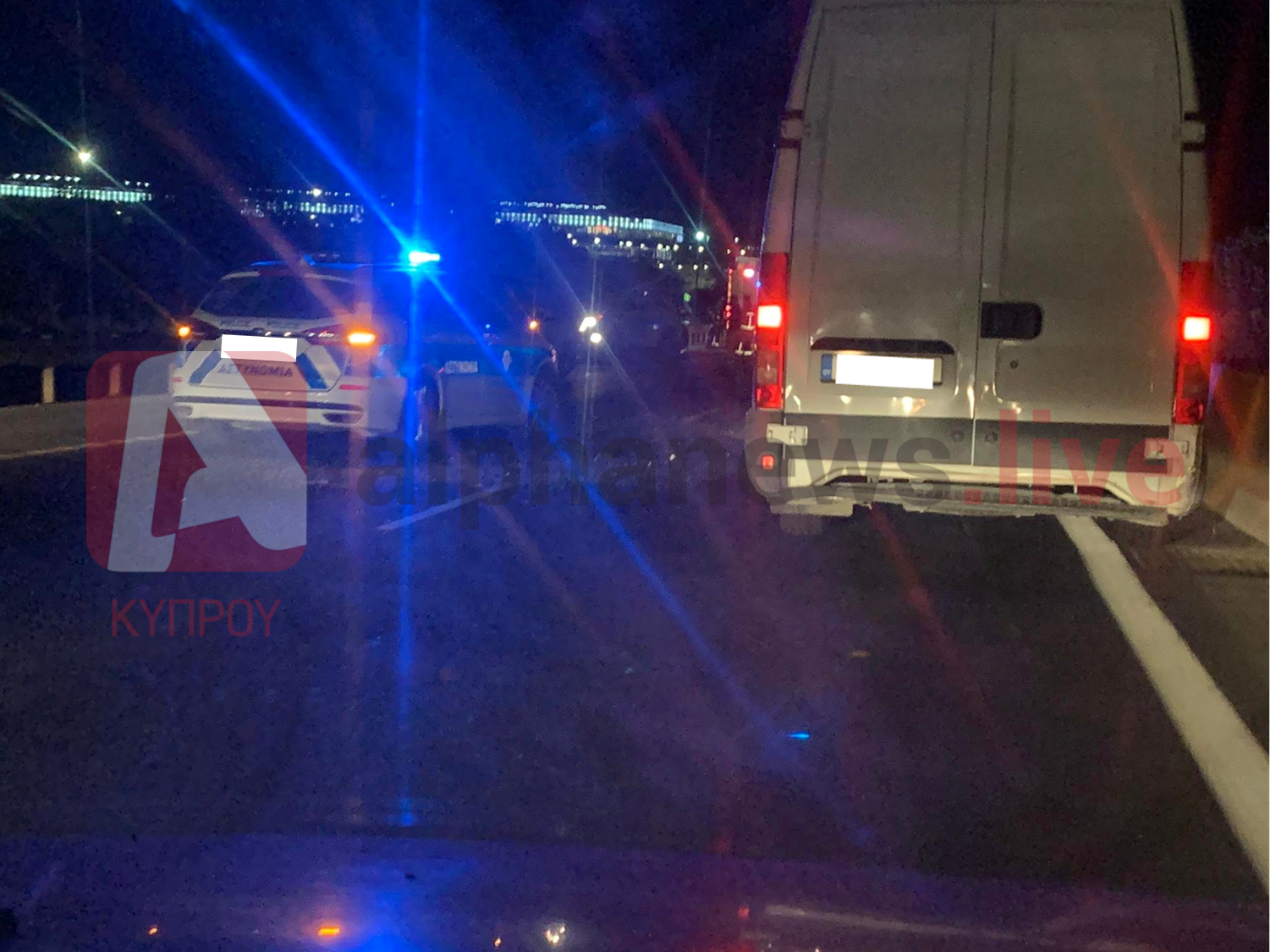 Κλειστή λωρίδα αυτοκινητόδρομου μετά από τροχαία σύγκρουση